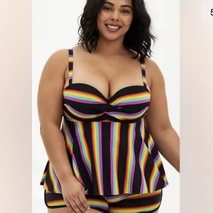 TORRID multi color black tankini top size 4X plus curvy bikini